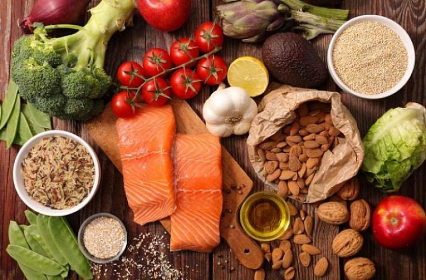 Which foods weaken attention?