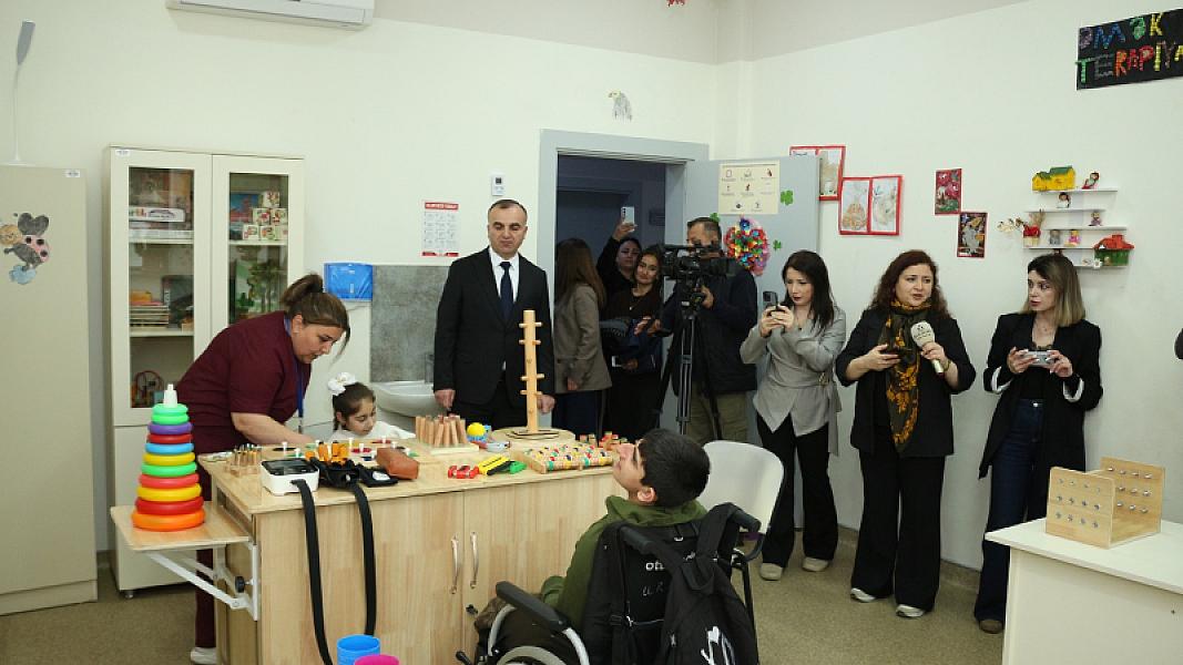 a381ecf5-0356-4d64-8f04-774ef4dc97f1