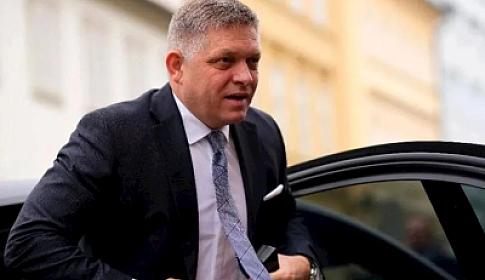 Neighboring countries did not allow the flight, will go to Moscow by car