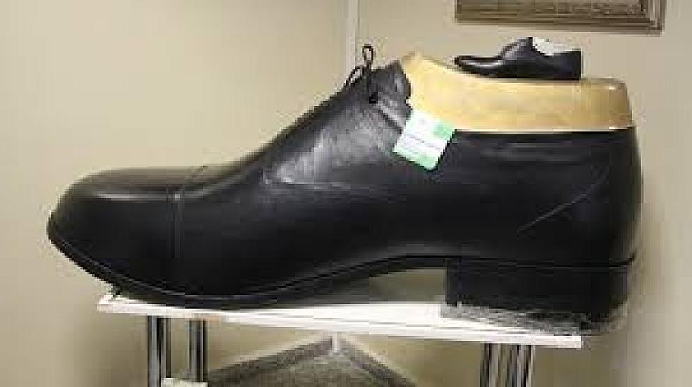 A giant shoe in size 222 has been made -