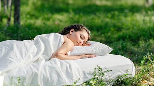 İnsanlar yatmaq üçün səyahət edir – 