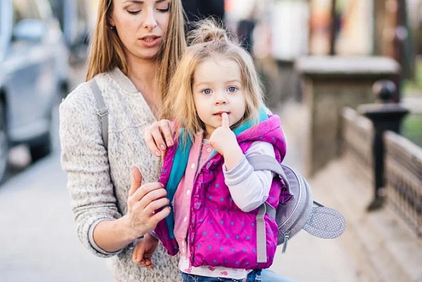 Dressing children incorrectly during weather changes