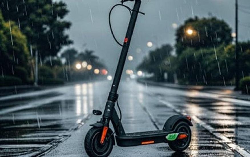 From the traffic police to scooter riders