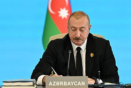Bir qrup xalçaçı "Tərəqqi" medalı ilə təltif edilib - 