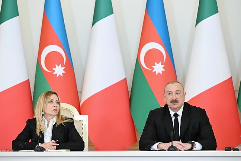 Meloninin Azərbaycana səfərindən 