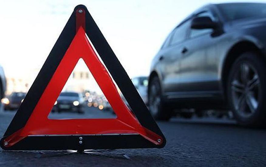 В Горанбой столкнулись автомобиль и микроавтобус -