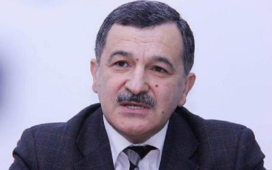 “Az qaldım oğlanın əlini sıxım…”