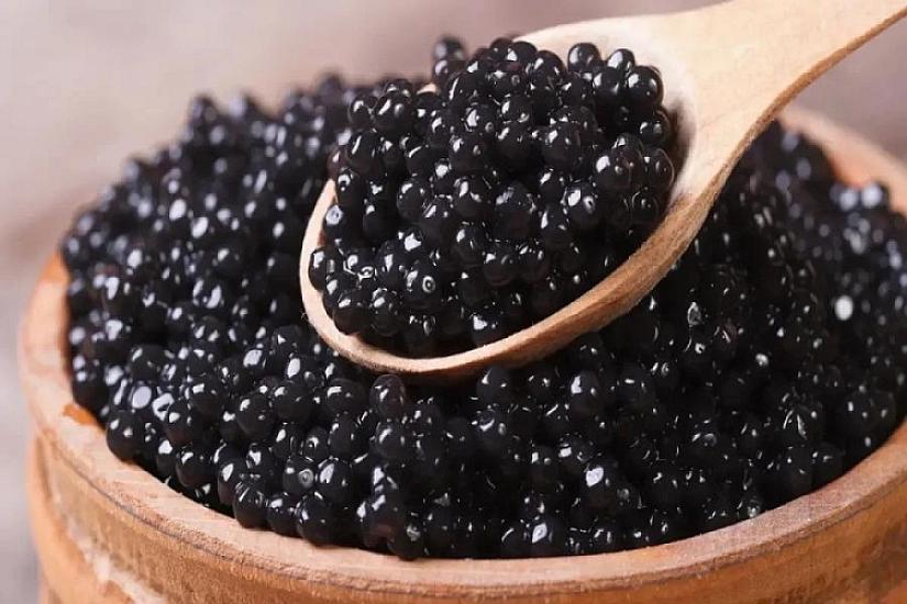 3500 manat worth of caviar