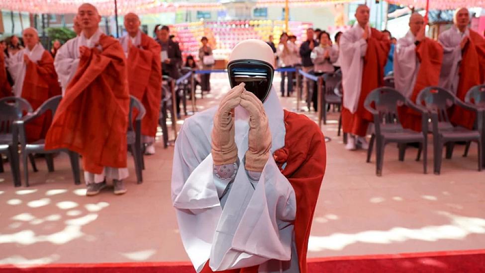 The robot embraced Buddhism –