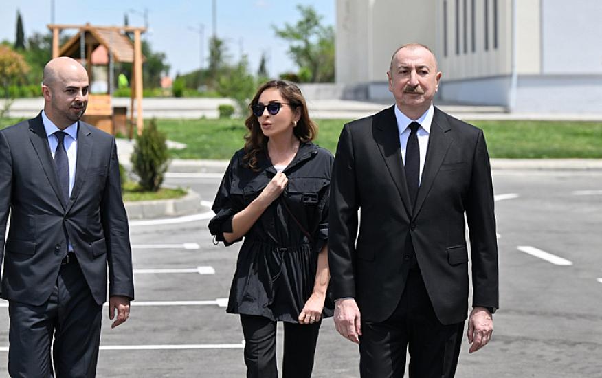 İlham Əliyev və birinci xanım fərdi evlərdə yaradılmış şəraitlə tanış oldular - 
