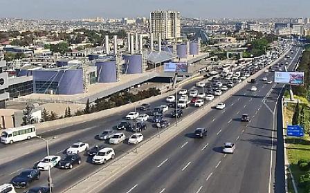 Bakıda tıxac olan yollar açıqlandı - 