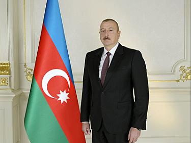 Prezident İlham Əliyev Qazaxıstanın Xalq yazıçısı Oljas Süleymenovu təbrik edib