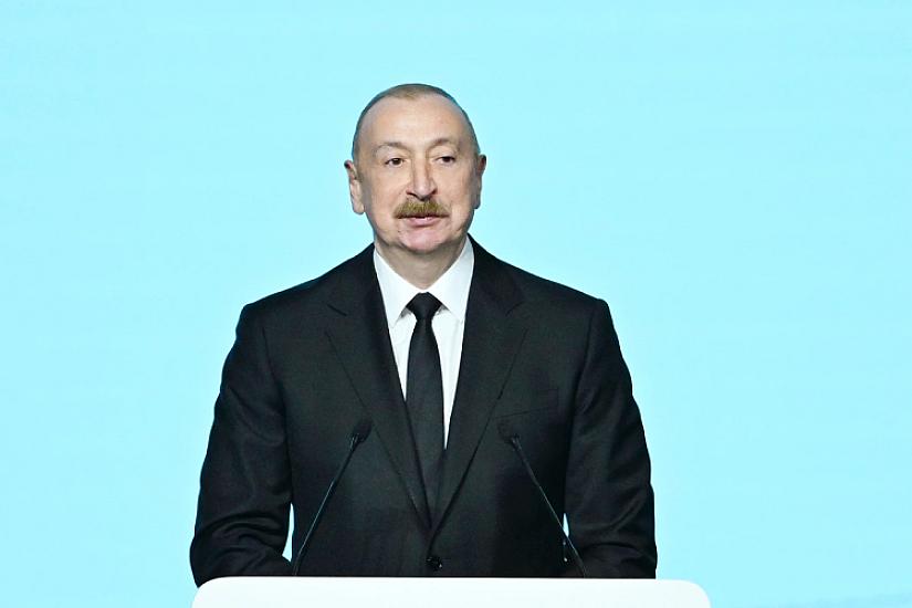 Azərbaycan Prezidenti qonaqlara "Sea Breeze"ə baş çəkməyi tövsiyə edib