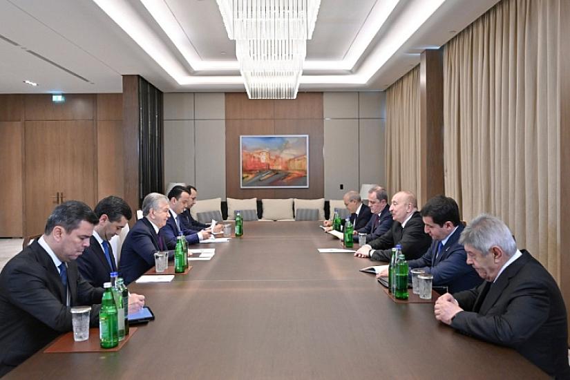 Prezident İlham Əliyev Şavkat Mirziyoyevlə 