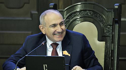 Paşinyan: Putin mənim dostumdur