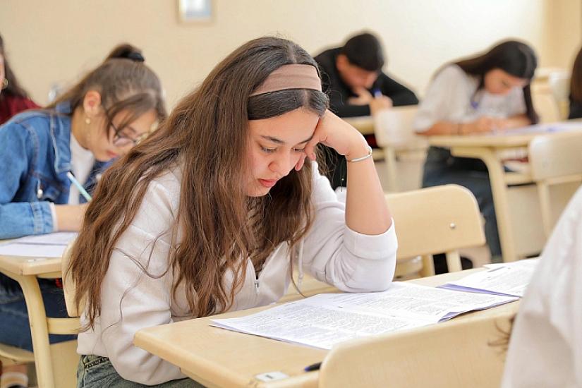 Dünən keçirilən imtahanların