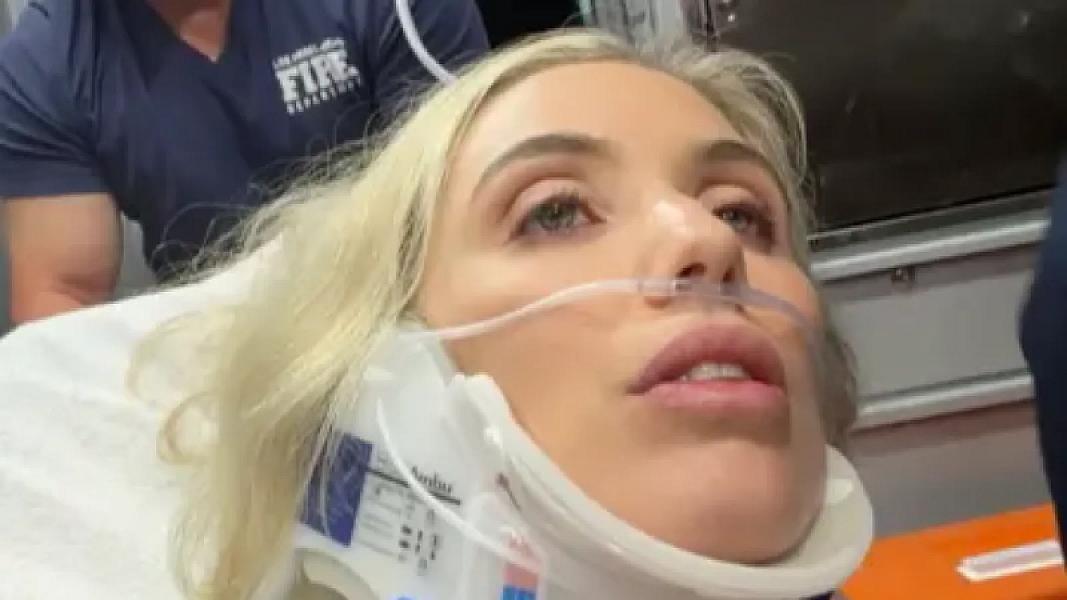 comedian-laura-clery-seriously-hurt-128484559_3c3e59