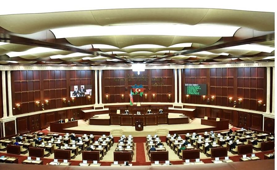 Milli Məclisdə pensiya ilə bağlı 