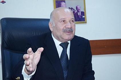 Deputat qanunların dilinə etiraz etdi