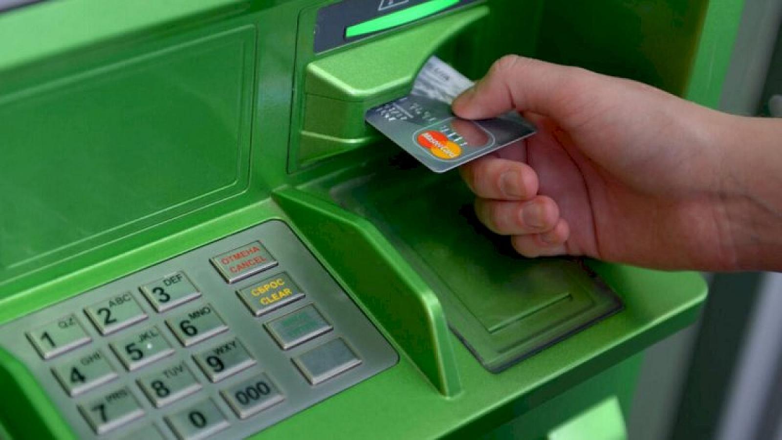 Nazirlik bu şəxslərə pul verəcək - 