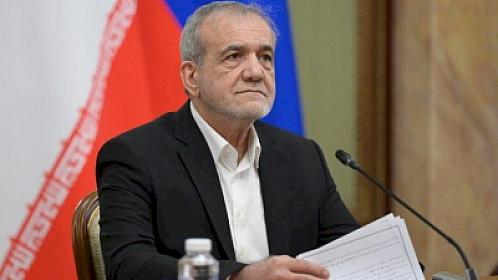 Pezeşkian nazirləri topladı - 