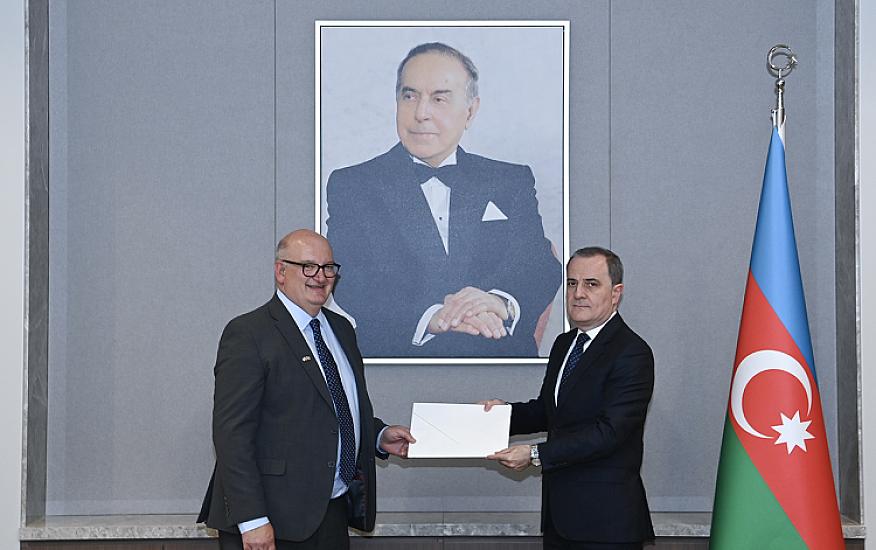 Ceyhun Bayramov səfiri qəbul edib