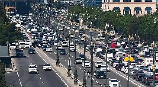 Paytaxtda qəza oldu, sıxlıq yarandı - 
