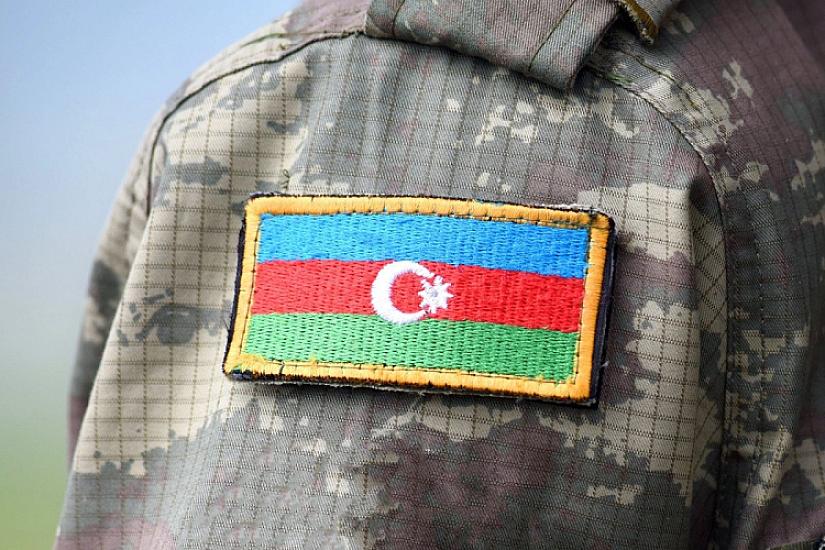 Azərbaycan Ordusunun hərbçisi 