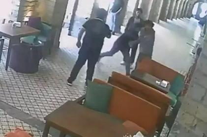 Bakıda sakini döyüb telefonunu əlindən aldılar:
