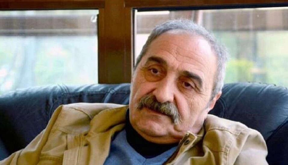 "Mənə dedi ki, gəl, səhnədə öl"