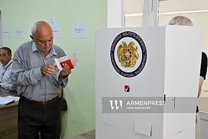 Ermənistanda seçki pozuntuları: 