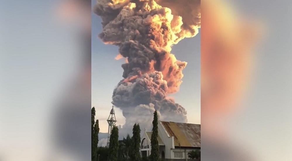 Levotobi volcano in Indonesia