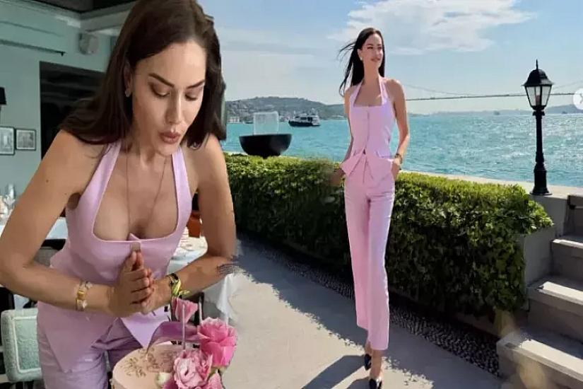 Fahriye Evcenden 40-cı doğum günü 