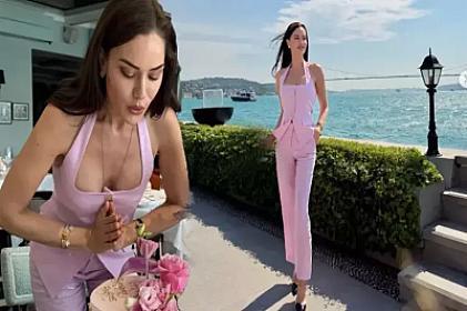 Fahriye Evcenden 40-cı doğum günü 
