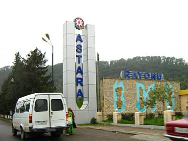 Nəvələrinin gözü qarşısında gəlinini…