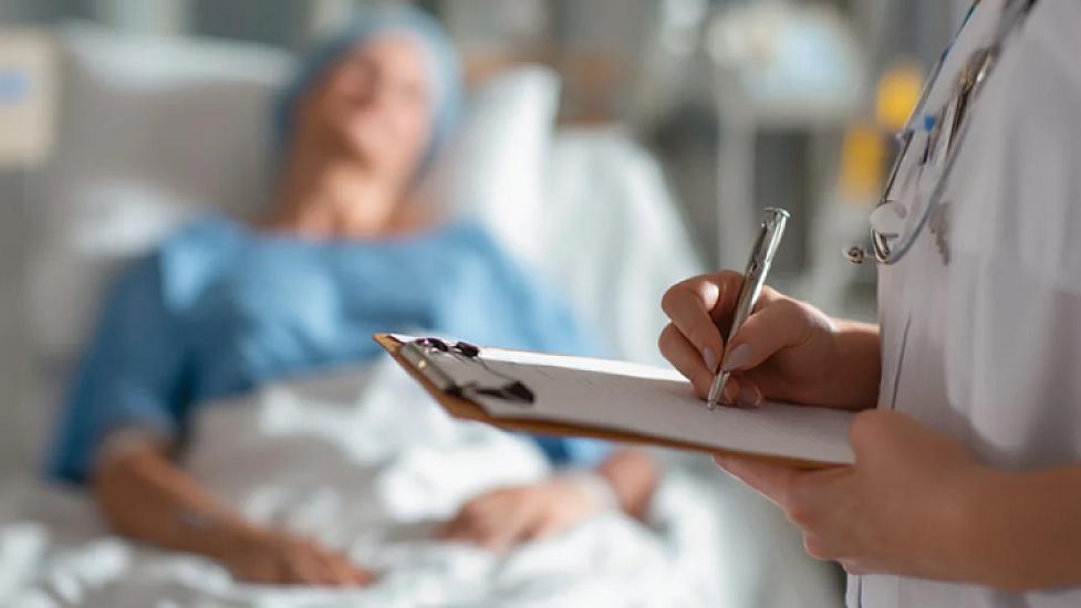 How many people are diagnosed with cancer in Azerbaijan every day? -