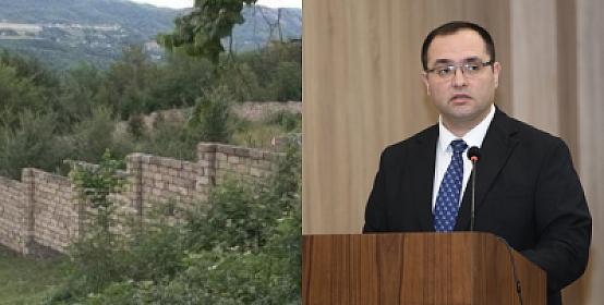 From the minister regarding the lands fenced off by officials