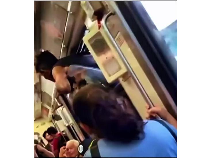 Meksikada metroda baş verən qorxunc hadisə - 