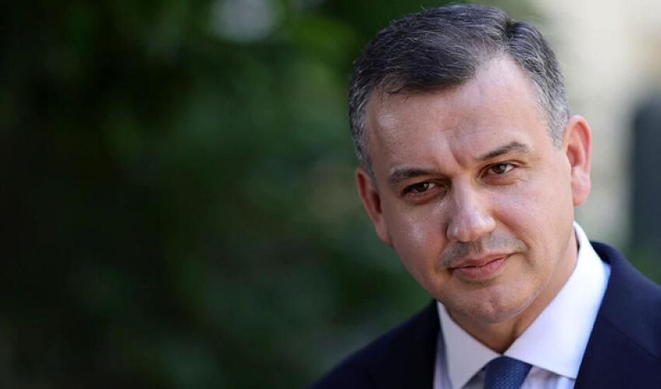 Baş nazir istefa verdi