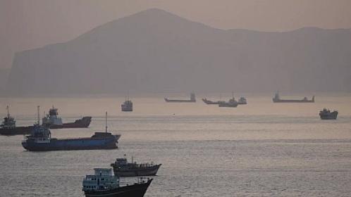 Hörmüz boğazından neft daşıyan gəmilərin hərəkəti bərpa olundu