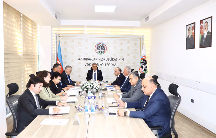 Bir vəkil Kollegiyadan xaric edildi, 
