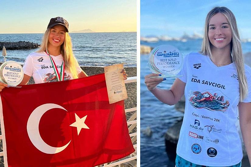 18 yaşlı türk üzgüçü 