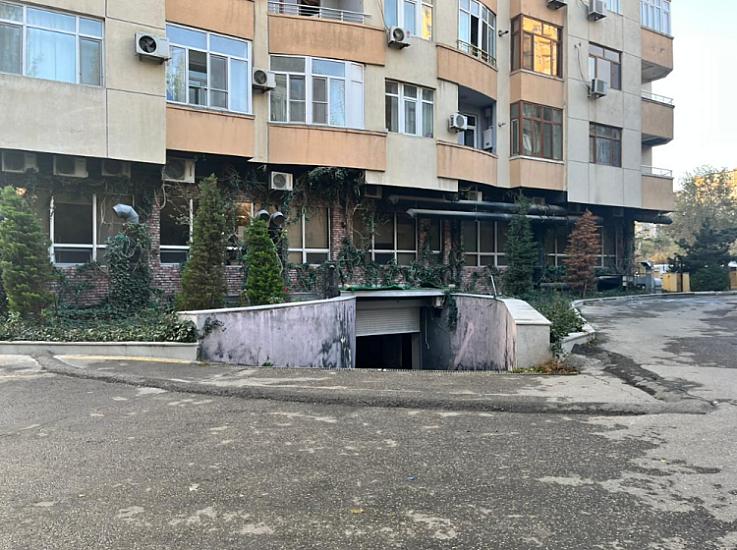 Ущерб, нанесённый зданию в Ясамале