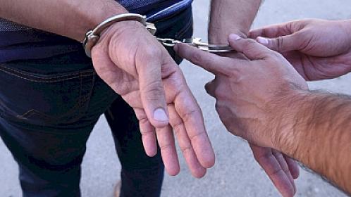 Əvvəl xalası oğlunu bıçaqladı, sonra arvadını öldürdü - 