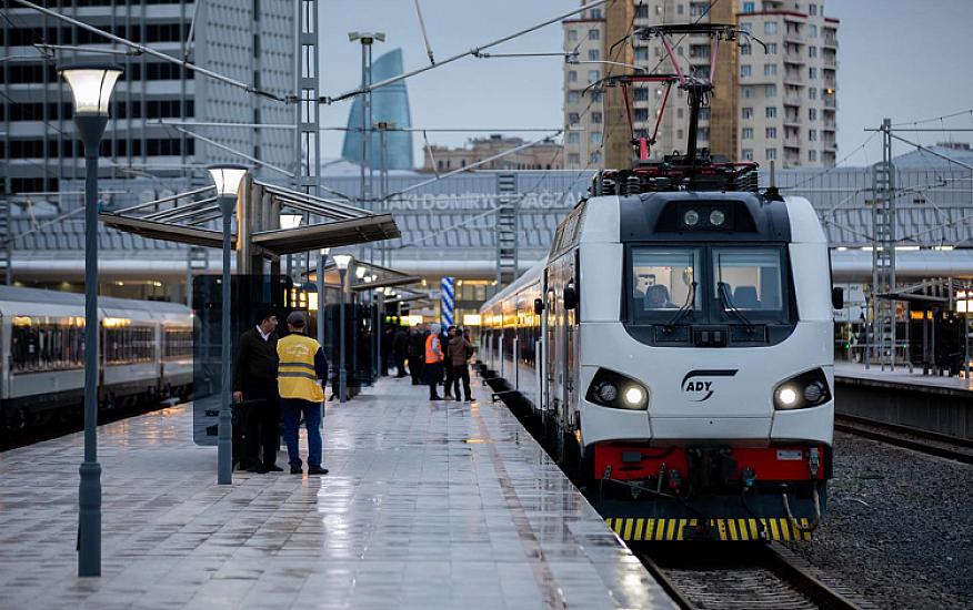 On the Baku-Sumgait train