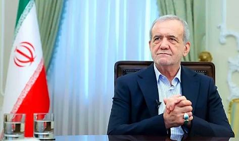 Pezeşkian Pakistana gedir