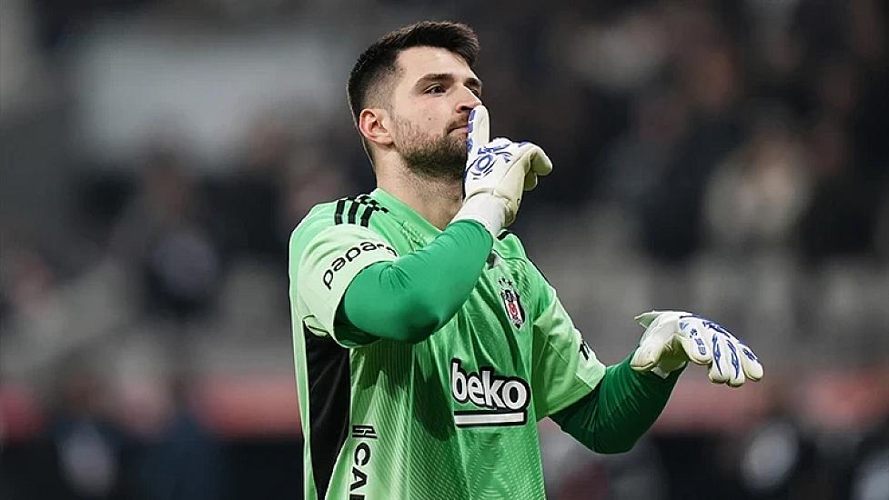“Beşiktaş”ın qapıçısı Ersin Destanoğluna