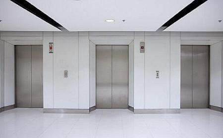 Bu metro stansiyalarında liftlər