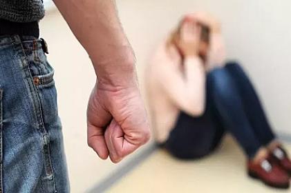 Bakıda kişi ondan pul istəyən