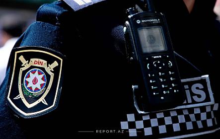 Polis motosikleti təhlükəli idarə edən